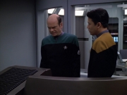 Filename=extant_StarTrek_VOY_5x25-Warhead_03244.jpg
Filesize=136KiB
Dimensions=1200x900
Date added=Nov 22, 2019 extant_StarTrek_VOY_5x25-Warhead_03244.jpg