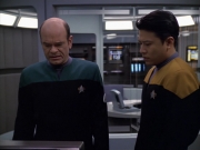 Filename=extant_StarTrek_VOY_5x25-Warhead_03248.jpg
Filesize=146KiB
Dimensions=1200x900
Date added=Nov 22, 2019 extant_StarTrek_VOY_5x25-Warhead_03248.jpg