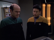 Filename=extant_StarTrek_VOY_5x25-Warhead_03256.jpg
Filesize=156KiB
Dimensions=1200x900
Date added=Nov 22, 2019 extant_StarTrek_VOY_5x25-Warhead_03256.jpg