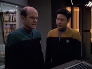 Filename=extant_StarTrek_VOY_5x25-Warhead_03264.jpg
Filesize=167KiB
Dimensions=1200x900
Date added=Nov 22, 2019 extant_StarTrek_VOY_5x25-Warhead_03264.jpg