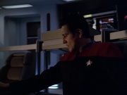 Filename=extant_StarTrek_VOY_5x25-Warhead_03559.jpg
Filesize=122KiB
Dimensions=1200x900
Date added=Nov 22, 2019 extant_StarTrek_VOY_5x25-Warhead_03559.jpg