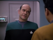 extant_StarTrek_VOY_5x25-Warhead_03652.jpg