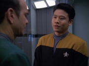Filename=extant_StarTrek_VOY_5x25-Warhead_03671.jpg
Filesize=128KiB
Dimensions=1200x900
Date added=Nov 22, 2019 extant_StarTrek_VOY_5x25-Warhead_03671.jpg